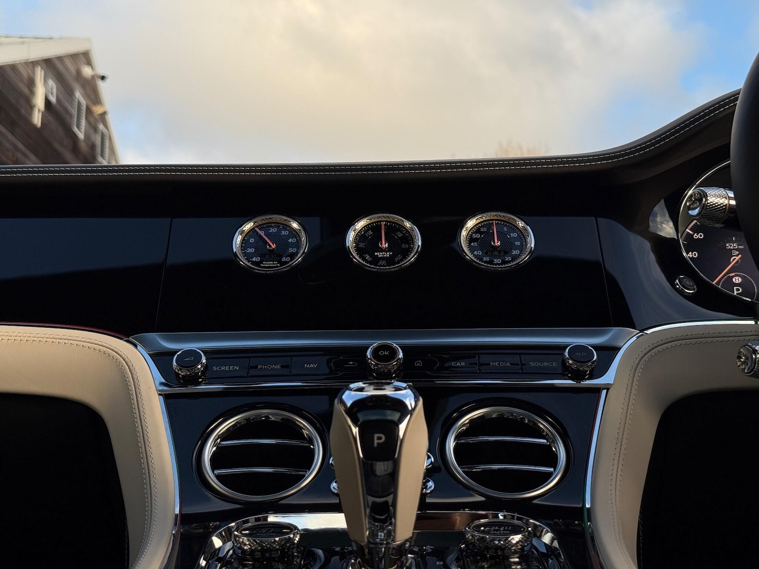 Used Bentley Continental 2024 for sale - 77230288: Photo 33