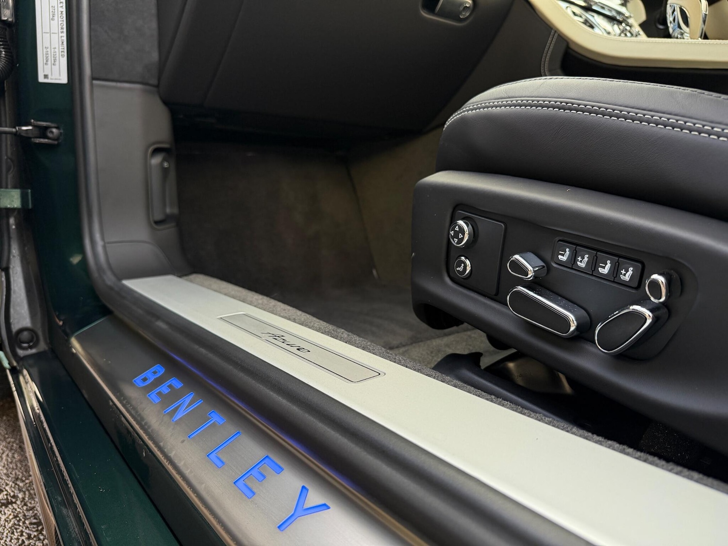 Used Bentley Continental 2024 for sale - 77230288: Photo 41