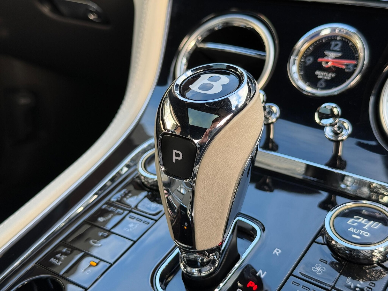 Used Bentley Continental 2024 for sale - 77230288: Photo 51