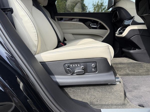 Used Bentley Bentayga 2022 for sale - 75519062: Photo 19