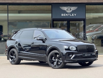 2022 (72) - 4.0 V8 Base EWB SUV 5dr Petrol Auto 4WD Euro 6 (s/s) (550 ps)