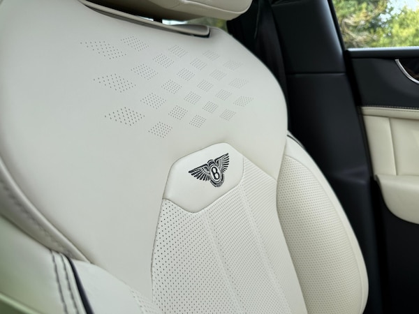 Used Bentley Bentayga 2022 for sale - 75519062: Photo 52