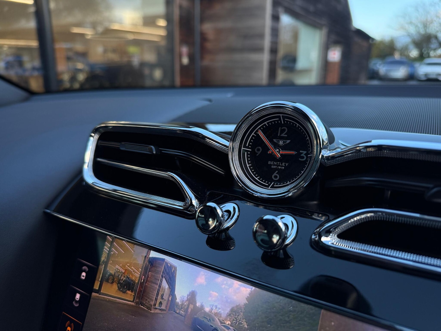 Used Bentley Bentayga 2021 for sale - 76913956: Photo 27