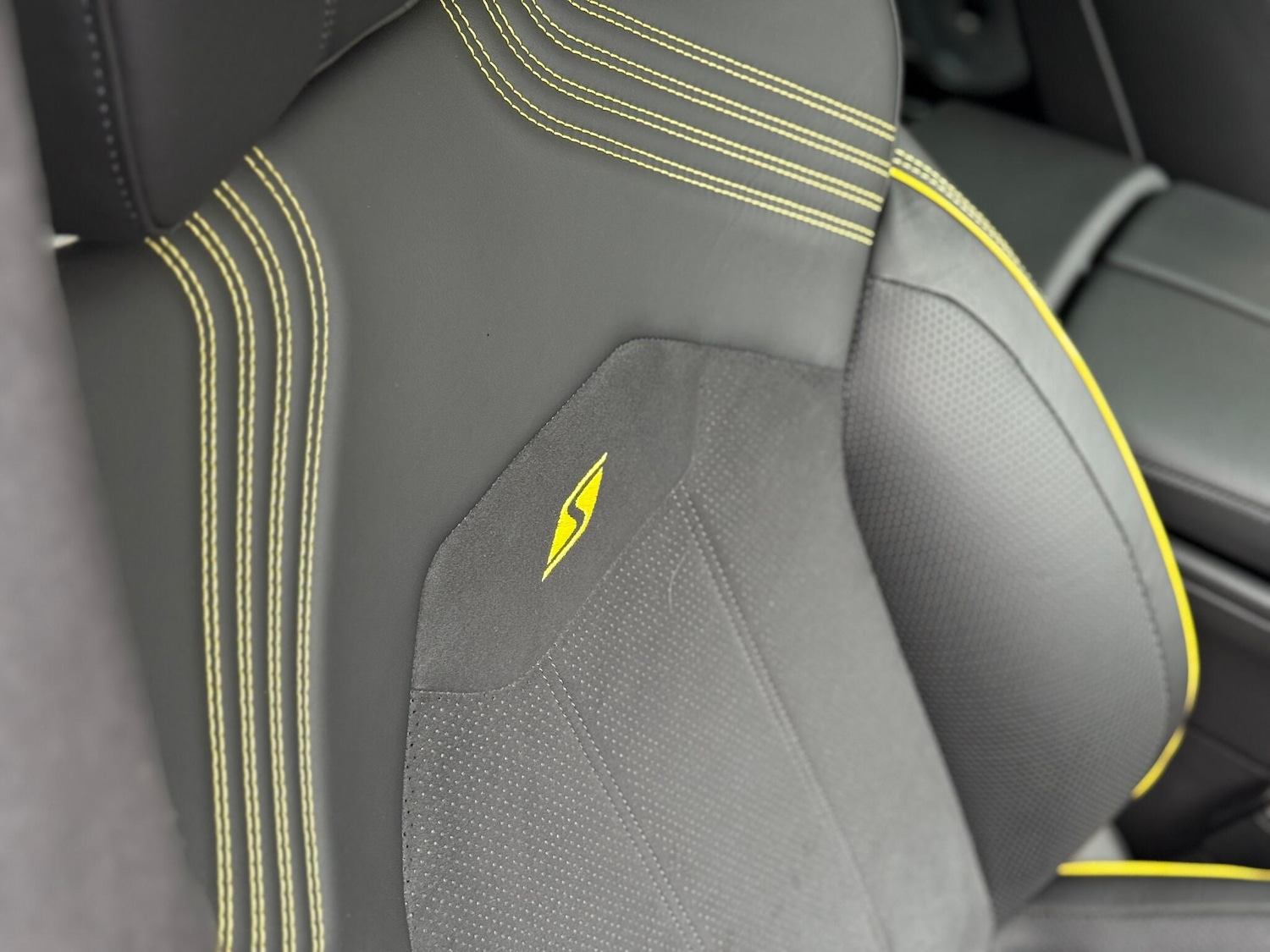 Used Bentley Bentayga 2022 for sale - 77625182: Photo 13