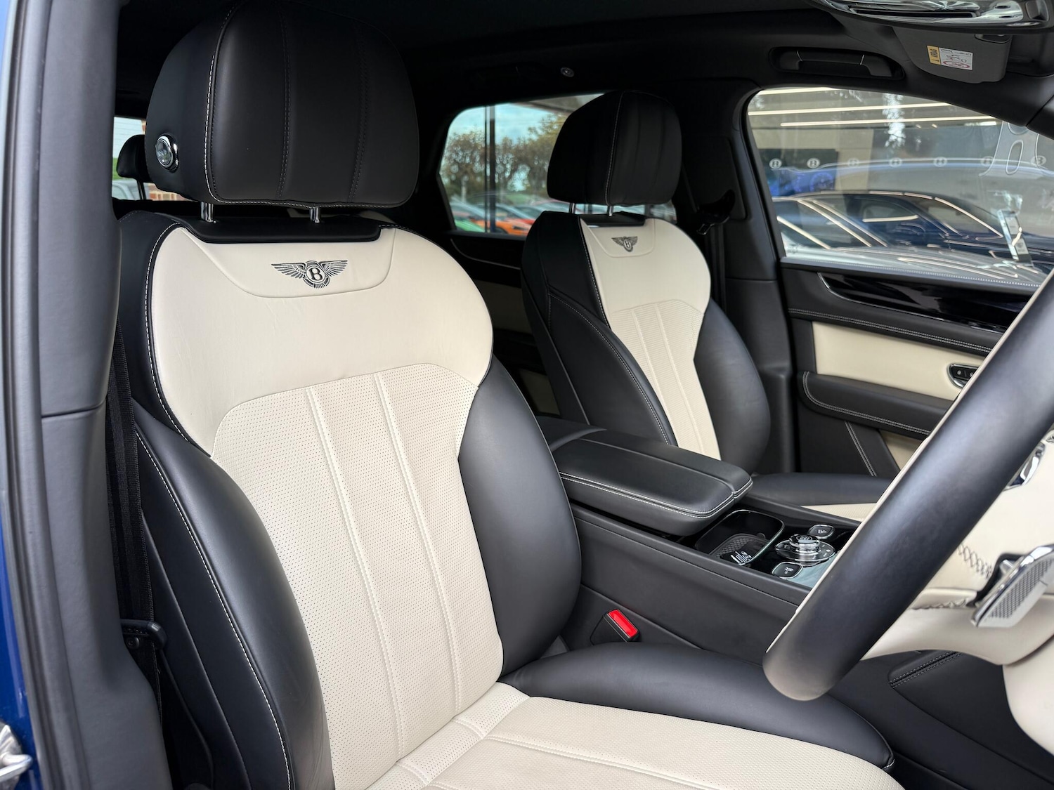 Used Bentley Bentayga 2019 for sale - 76521929: Photo 17