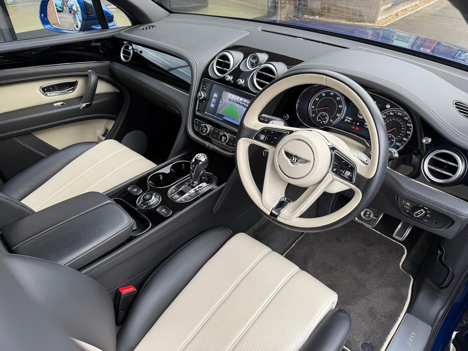 Used Bentley Bentayga 2019 for sale - 76521929: Photo 19