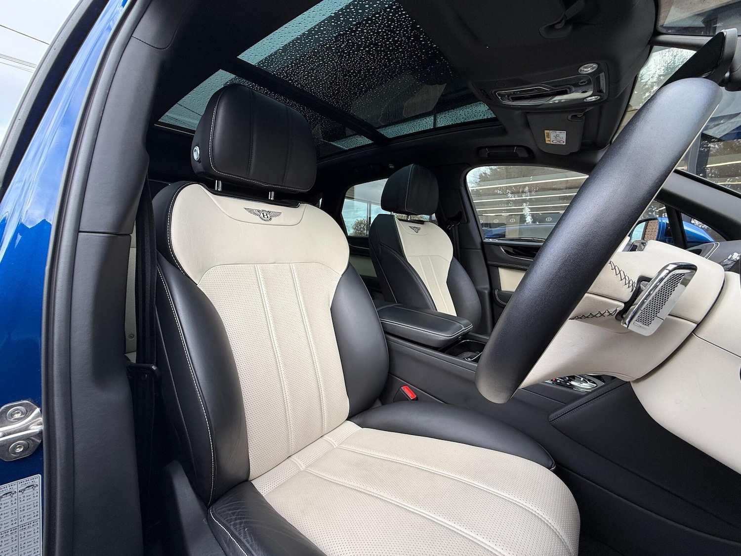 Used Bentley Bentayga 2019 for sale - 76521929: Photo 22