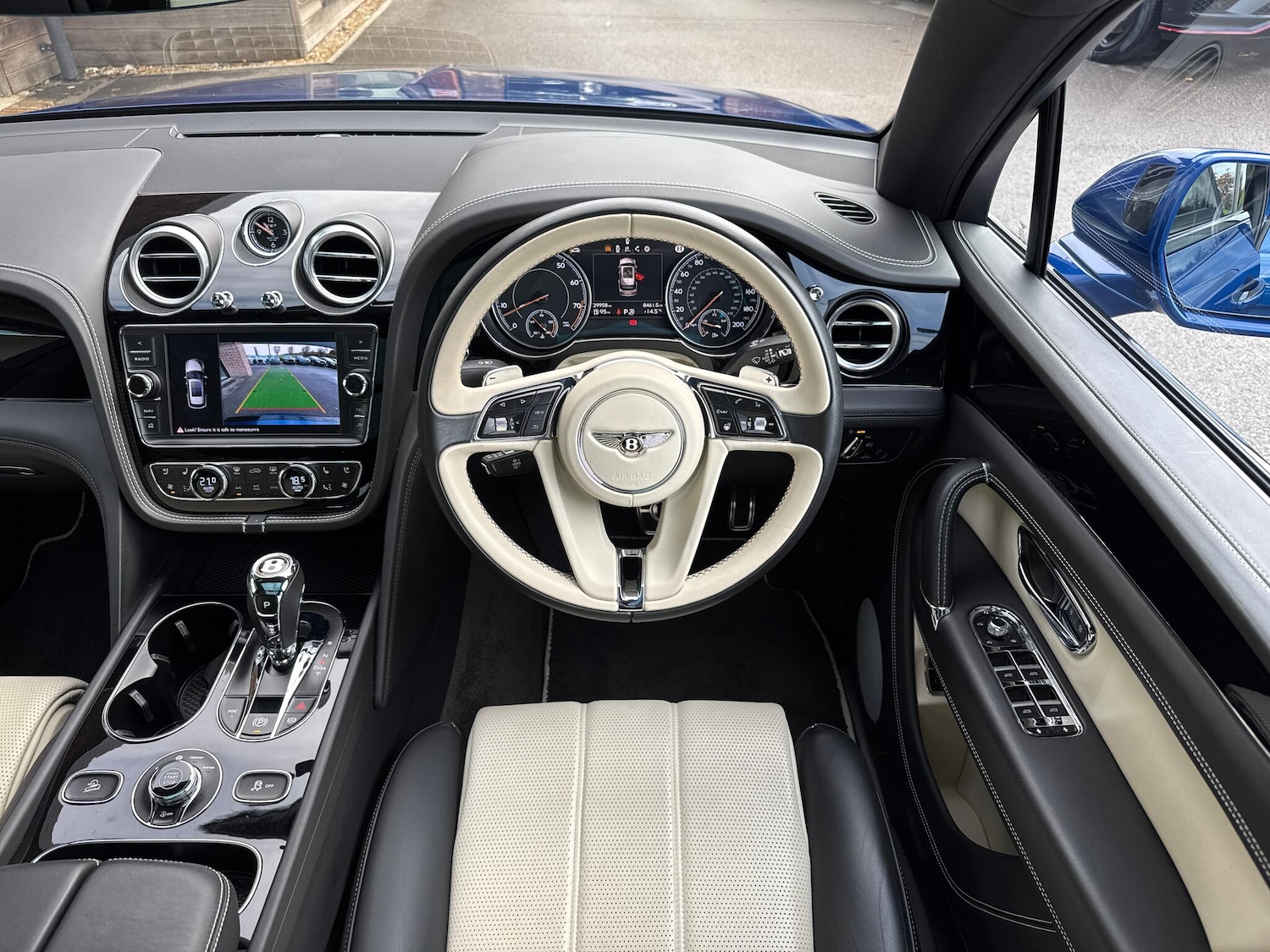 Used Bentley Bentayga 2019 for sale - 76521929: Photo 27