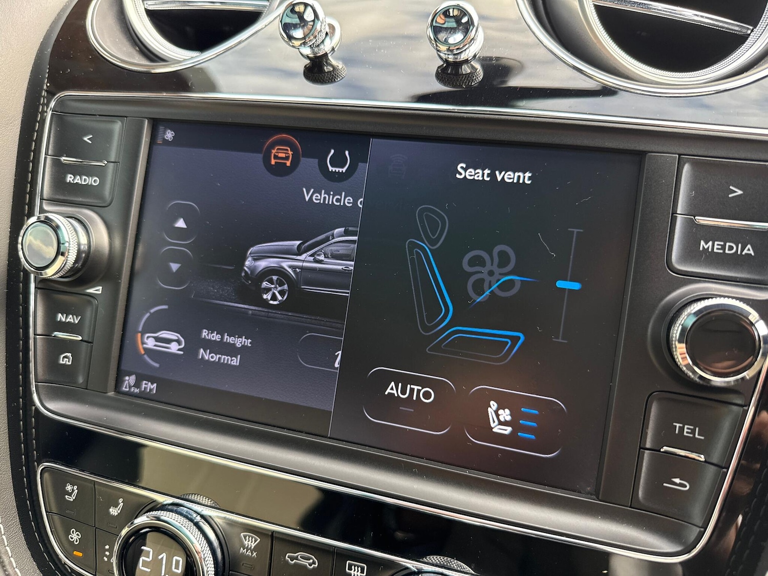 Used Bentley Bentayga 2019 for sale - 76521929: Photo 40