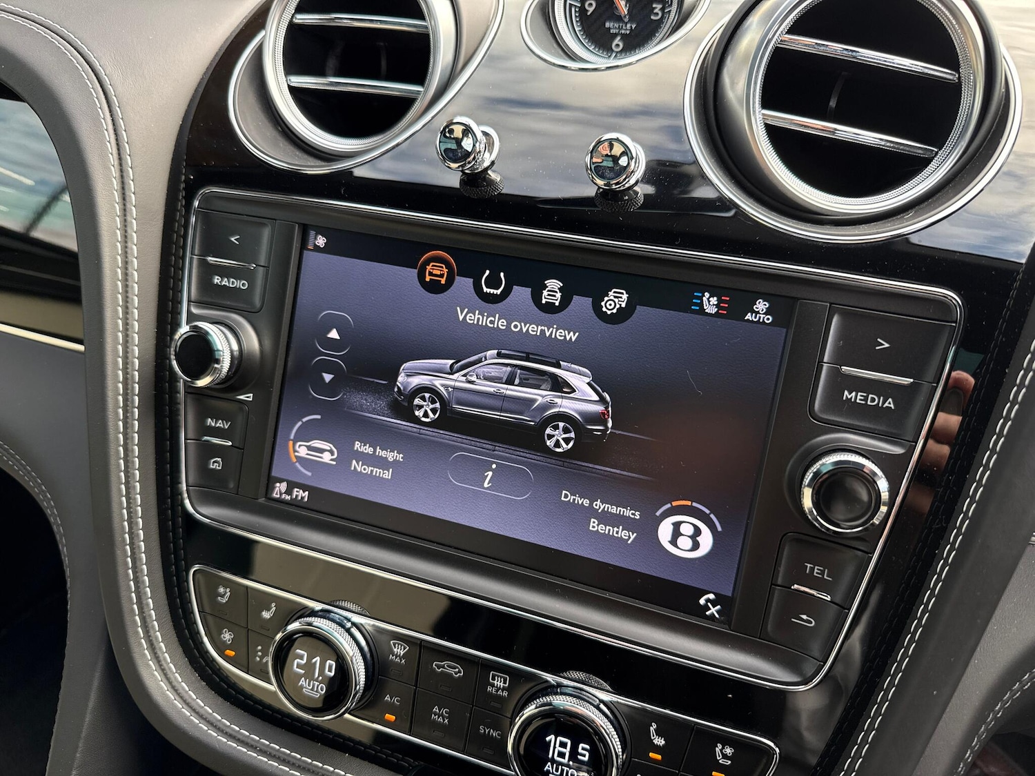 Used Bentley Bentayga 2019 for sale - 76521929: Photo 44