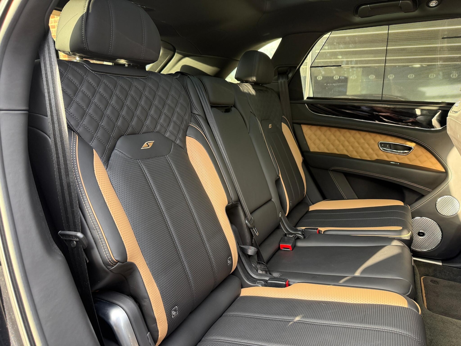 Used Bentley Bentayga 2023 for sale - 76735131: Photo 11