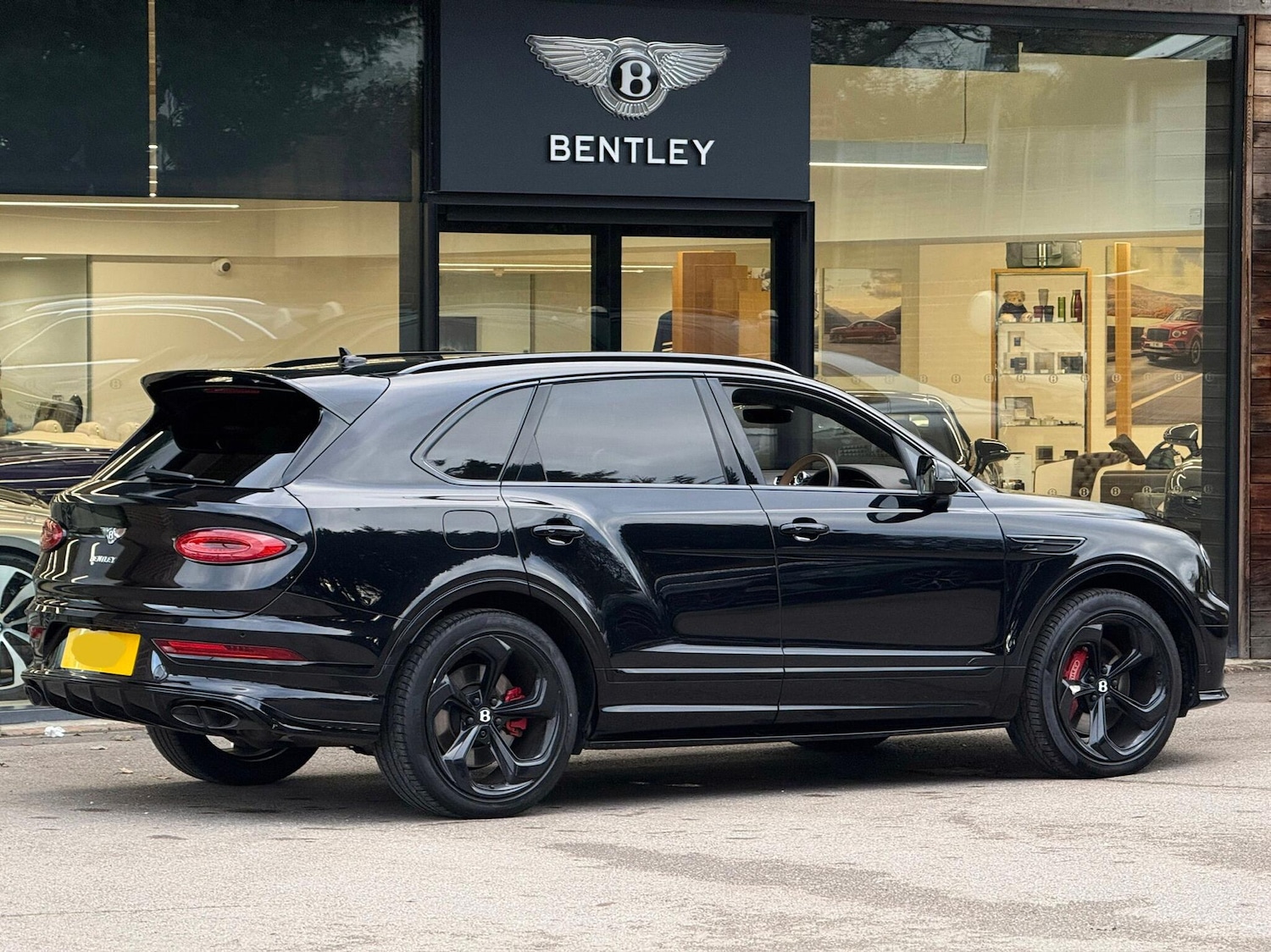 Used Bentley Bentayga 2023 for sale - 76735131: Photo 14