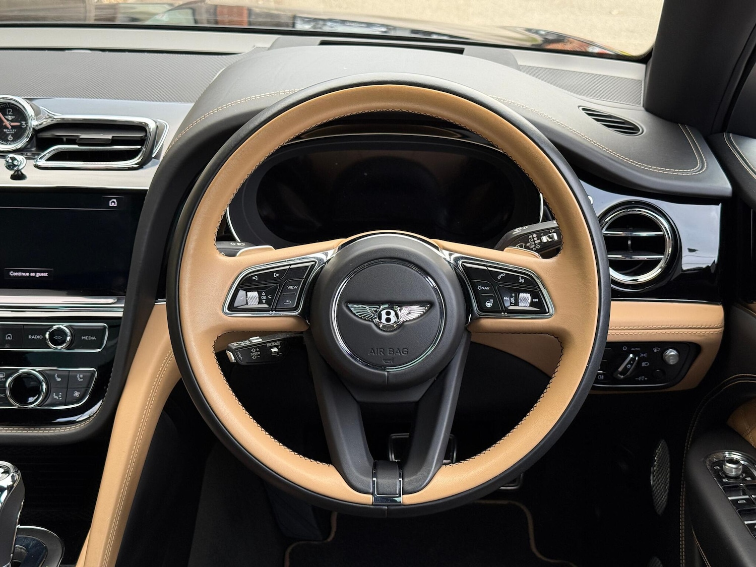 Used Bentley Bentayga 2023 for sale - 76735131: Photo 18