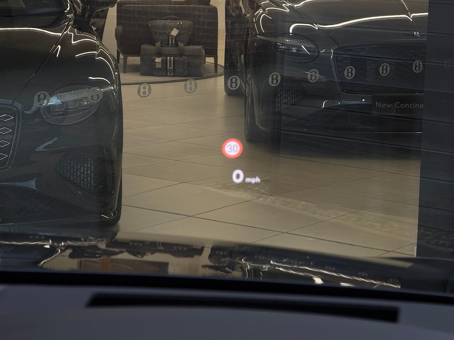 Used Bentley Bentayga 2023 for sale - 76735131: Photo 24