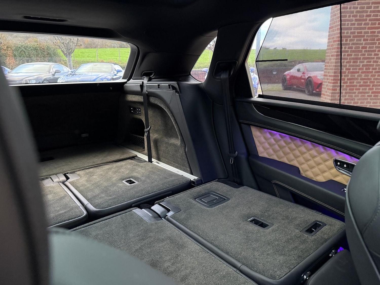 Used Bentley Bentayga 2023 for sale - 76735131: Photo 30