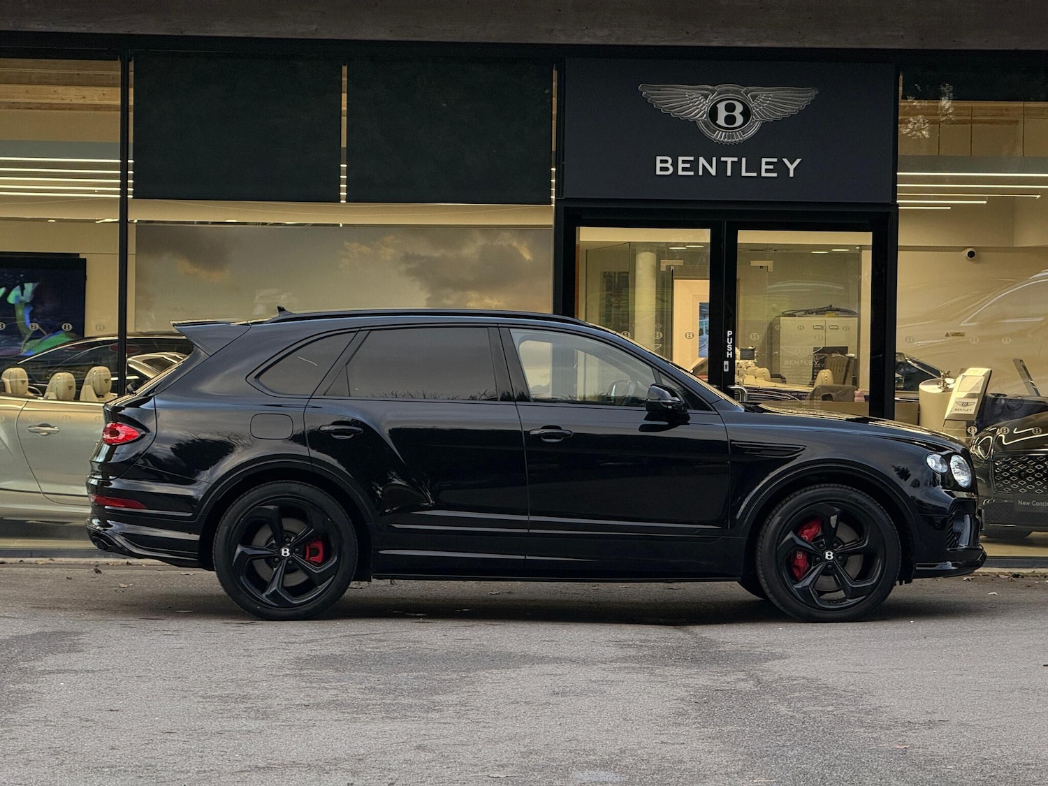 Used Bentley Bentayga 2023 for sale - 76735131: Photo 31