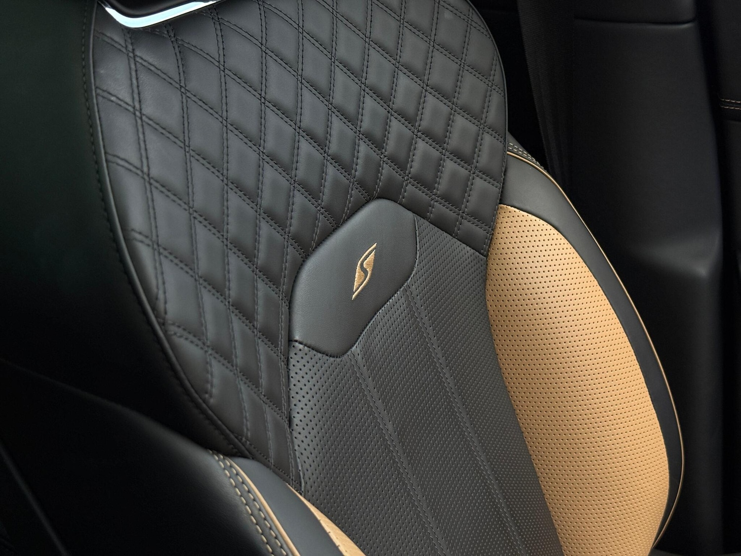 Used Bentley Bentayga 2023 for sale - 76735131: Photo 37