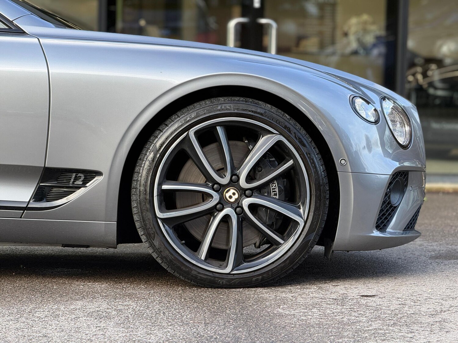 Used Bentley Continental 2019 for sale - 77657876: Photo 10