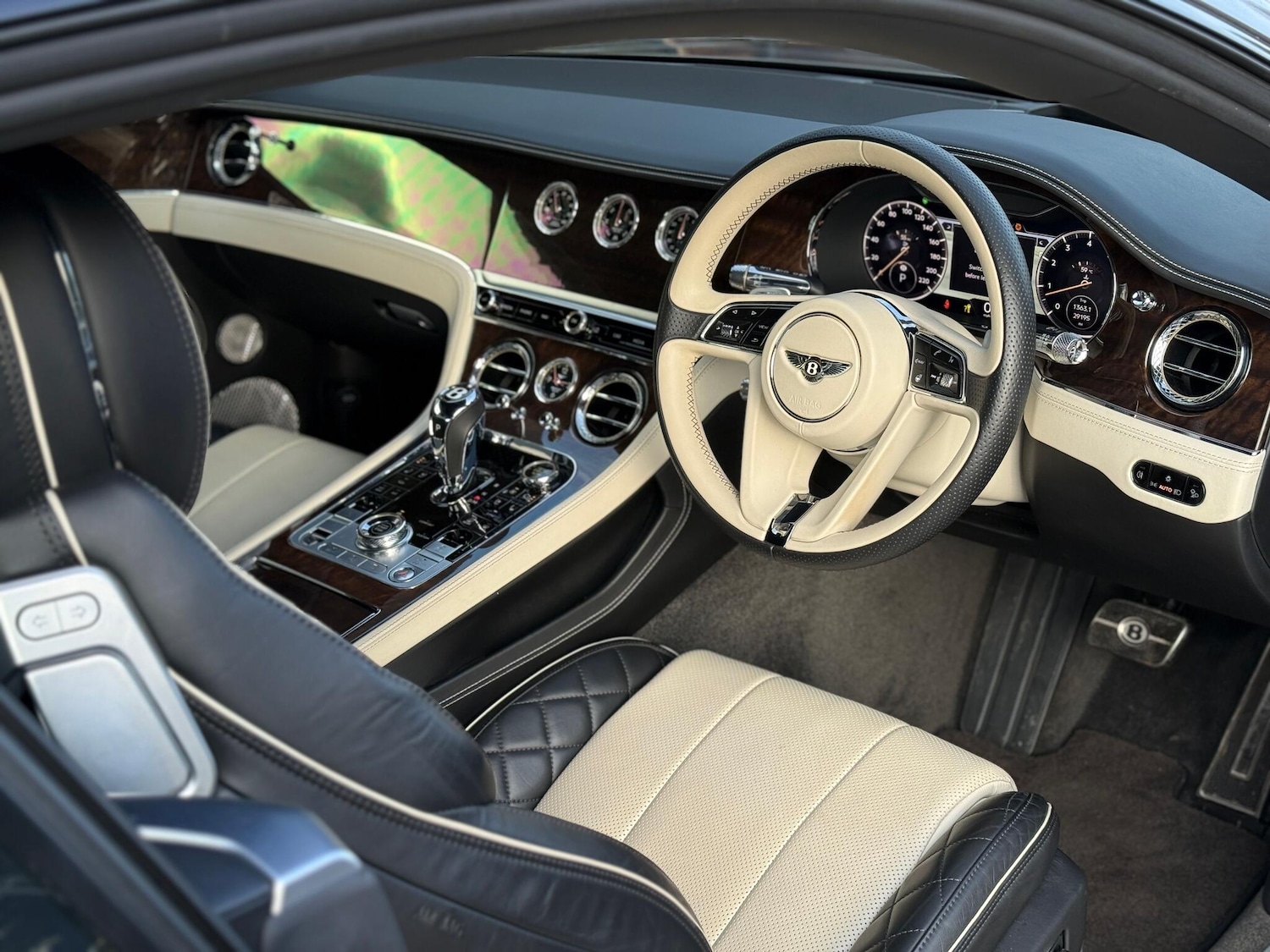 Used Bentley Continental 2019 for sale - 77657876: Photo 17