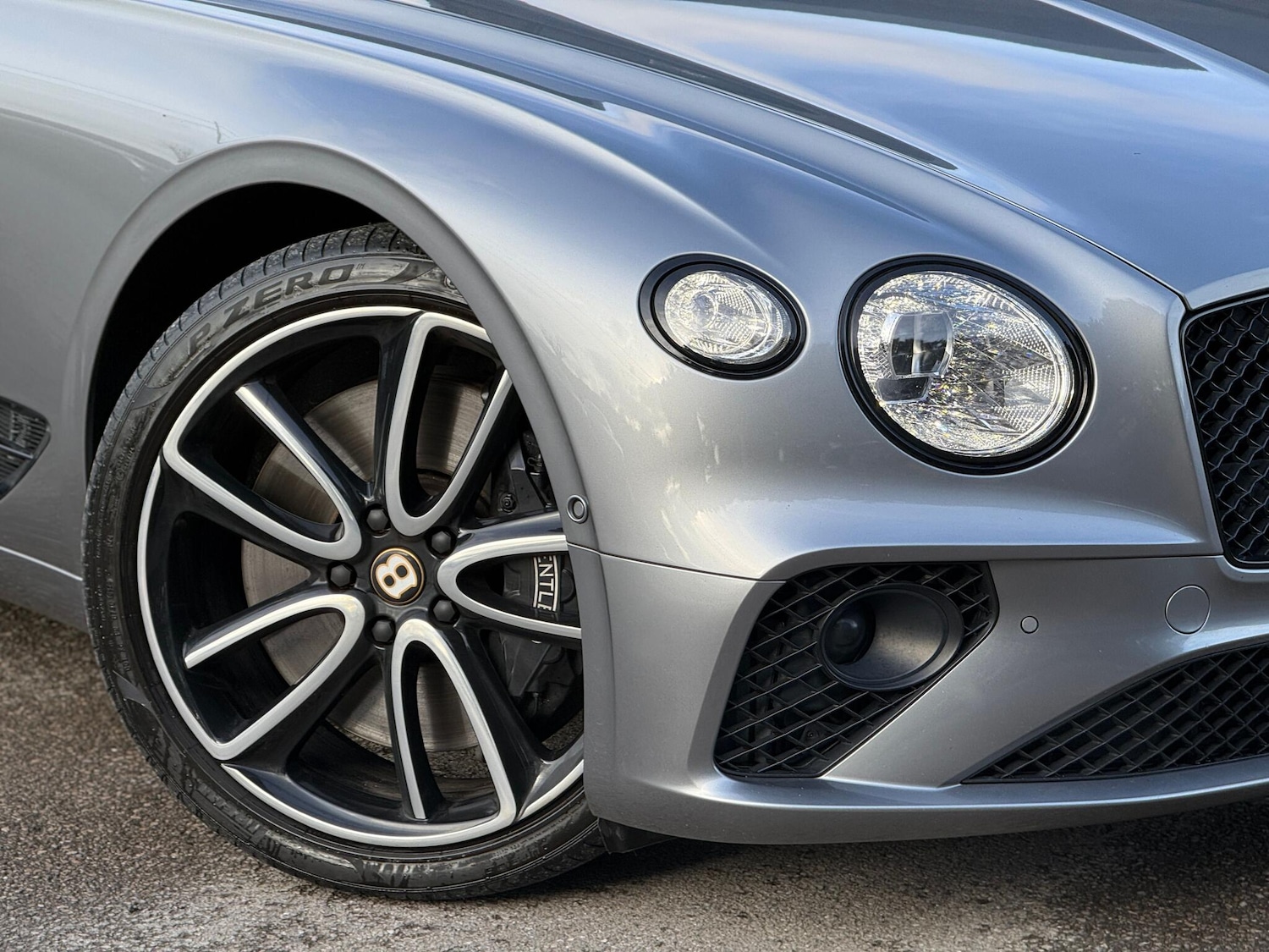 Used Bentley Continental 2019 for sale - 77657876: Photo 2