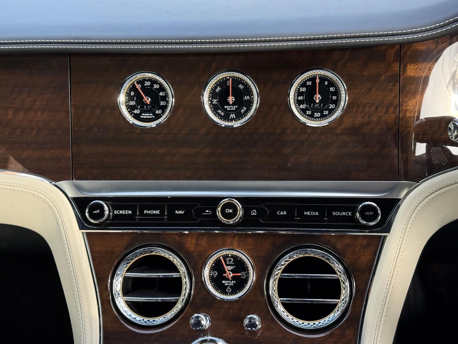 Used Bentley Continental 2019 for sale - 77657876: Photo 27