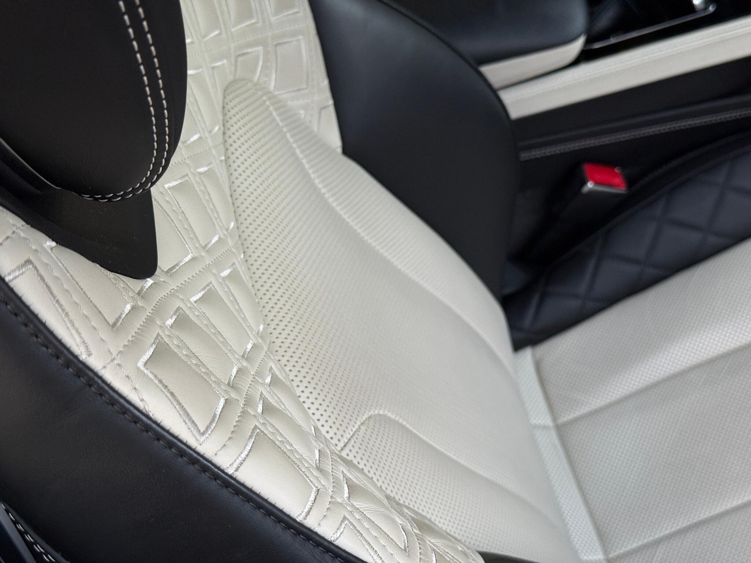 Used Bentley Continental 2021 for sale - 77066869: Photo 21