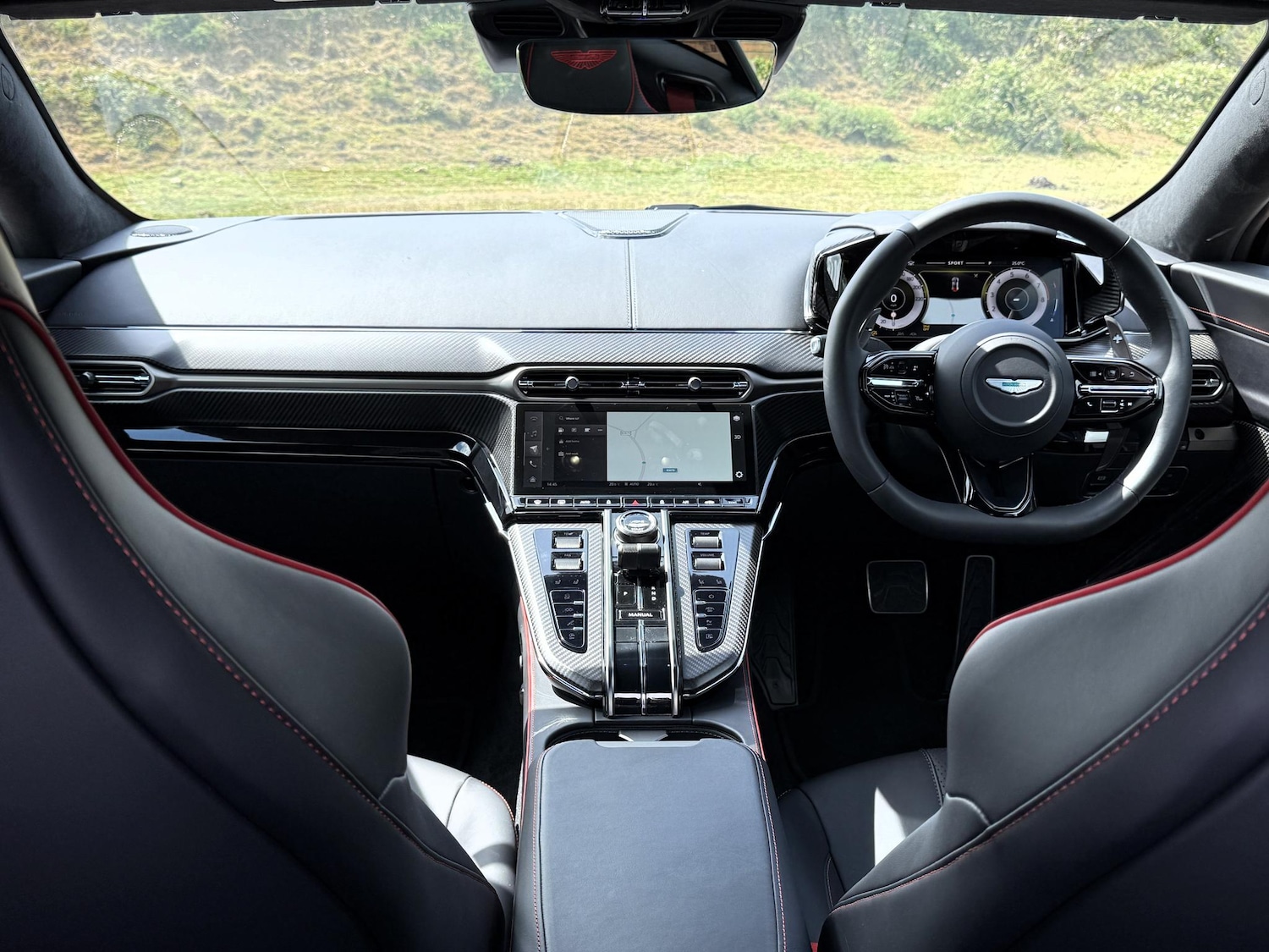 Used Aston Martin Vantage 2025 for sale - 76865651: Photo 3