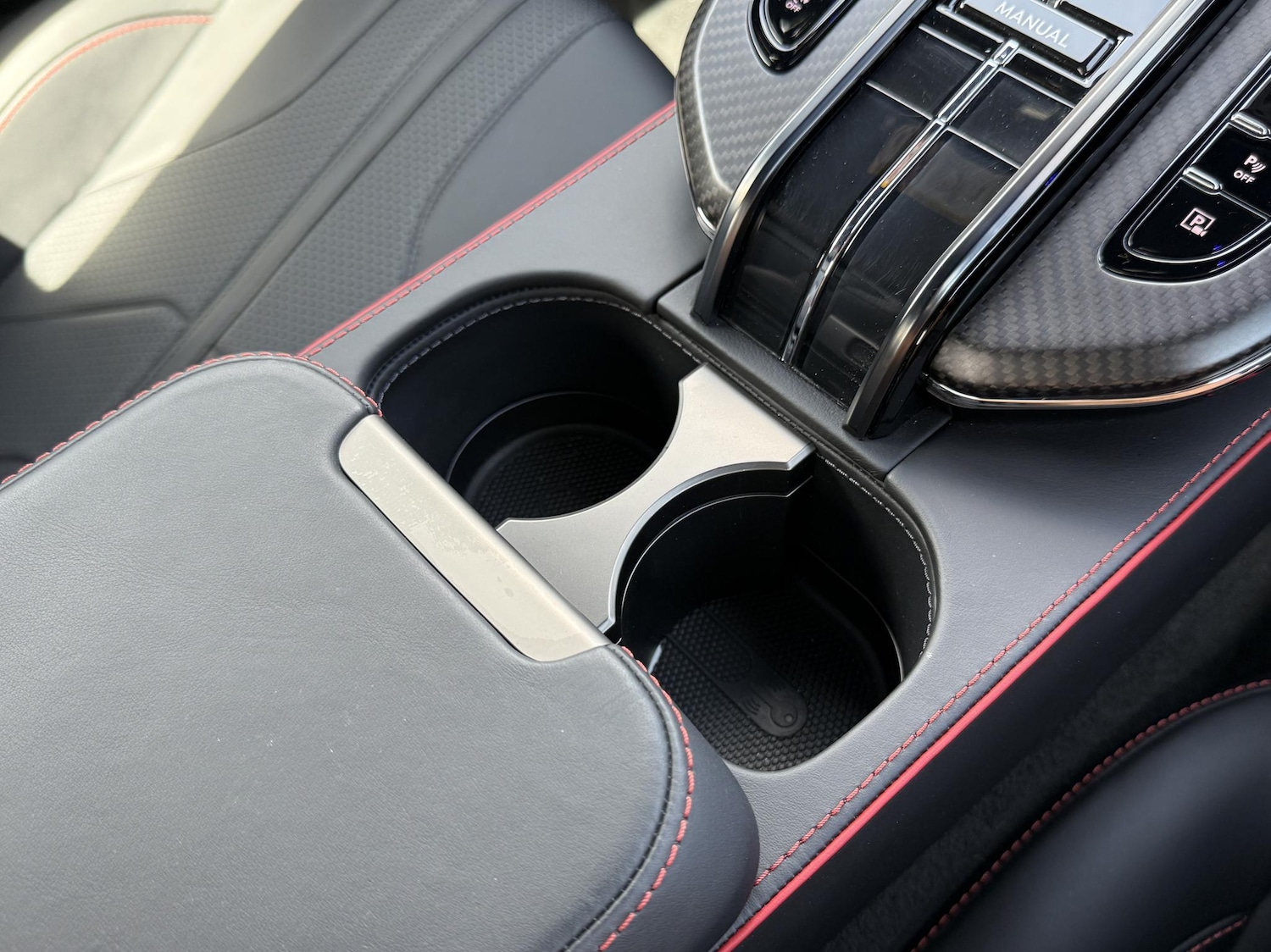 Used Aston Martin Vantage 2025 for sale - 76865651: Photo 30