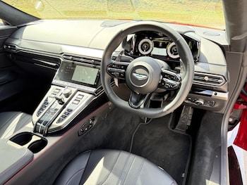 Used Aston Martin Vantage 2025 for sale - 76865651: Photo