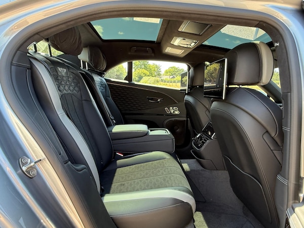 Used Bentley Flying Spur 2025 for sale - 75214275: Photo 23