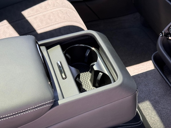 Used Bentley Flying Spur 2025 for sale - 75214275: Photo 24