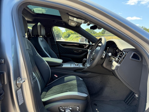 Used Bentley Flying Spur 2025 for sale - 75214275: Photo 26
