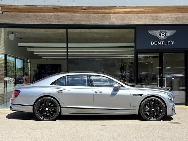 Used Bentley Flying Spur 2025 for sale - 75214275: Photo 2