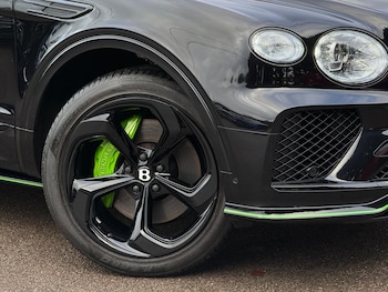 Used Bentley Bentayga 2024 for sale - 76936102: Photo