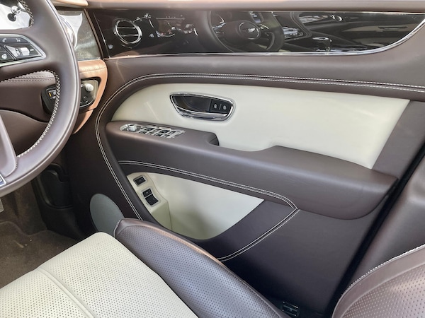 Used Bentley Bentayga 2022 for sale - 75225971: Photo 37