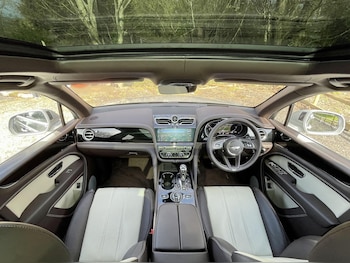 Used Bentley Bentayga 2022 for sale - 75225971: Photo