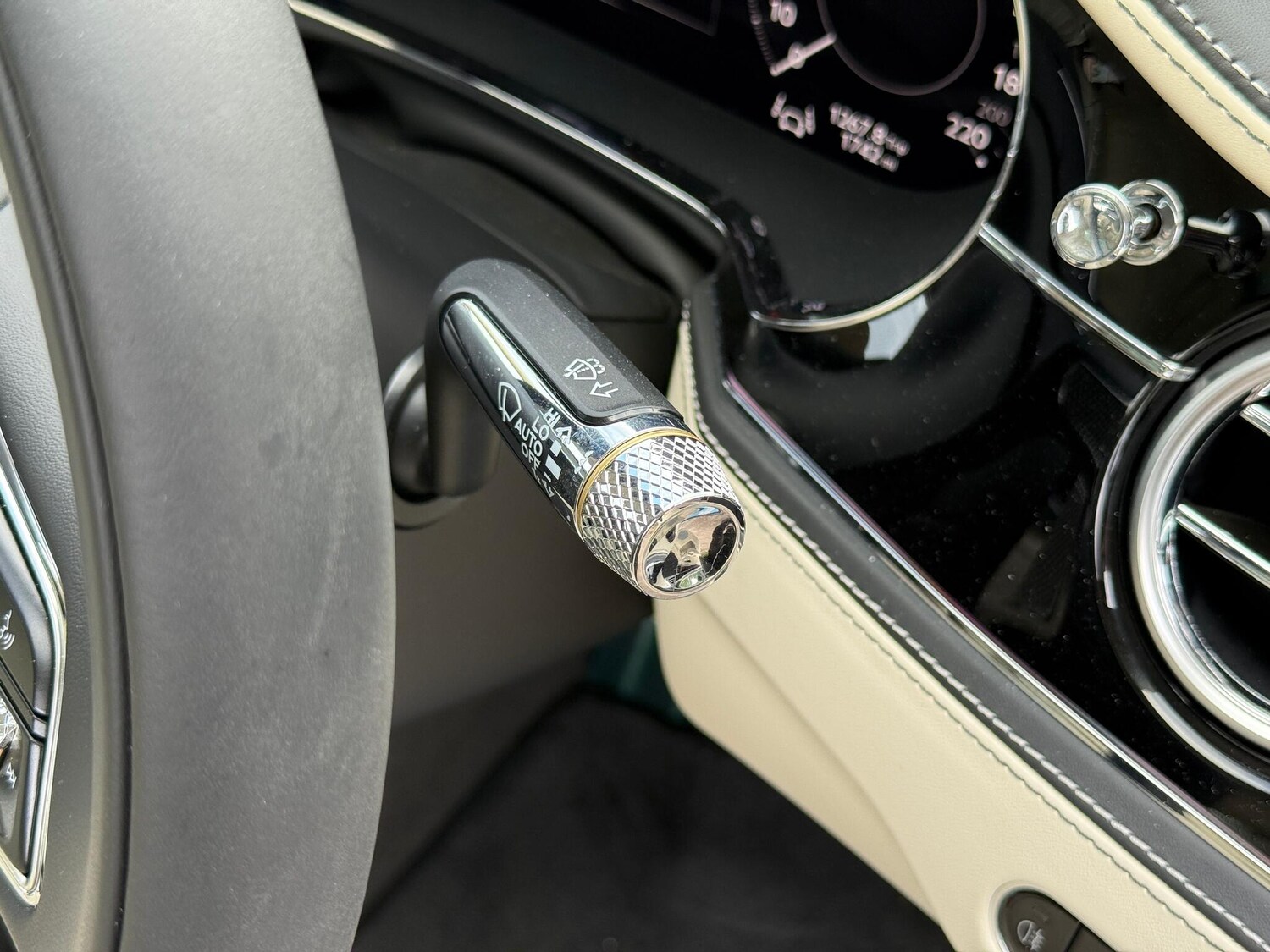 Used Bentley Flying Spur 2025 for sale - 76572011: Photo 30