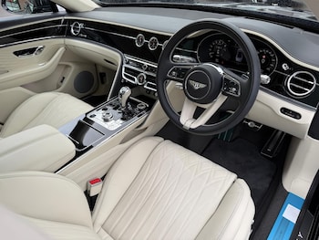 Used Bentley Flying Spur 2025 for sale - 76572011: Photo
