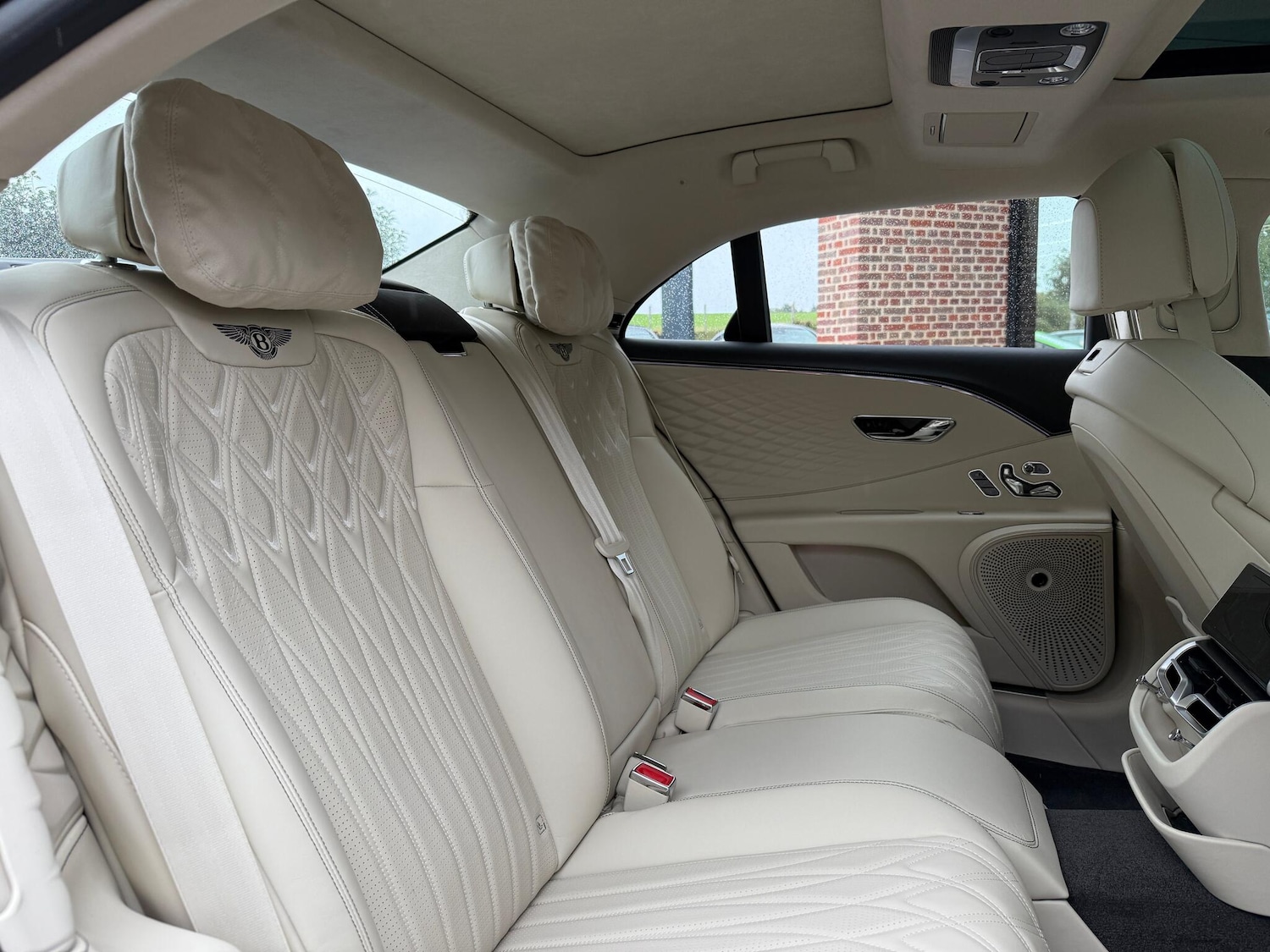 Used Bentley Flying Spur 2025 for sale - 76572011: Photo 8