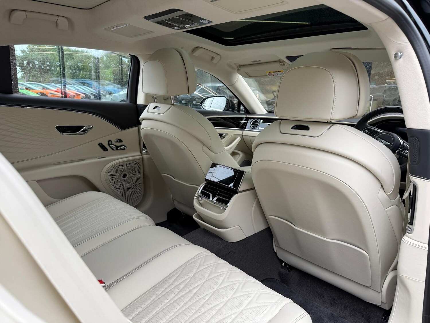 Used Bentley Flying Spur 2025 for sale - 76572011: Photo 9