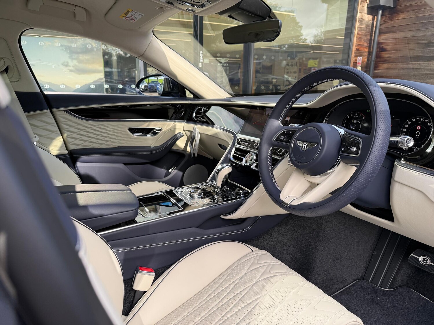 Used Bentley Flying Spur 2025 for sale - 77523890: Photo 12