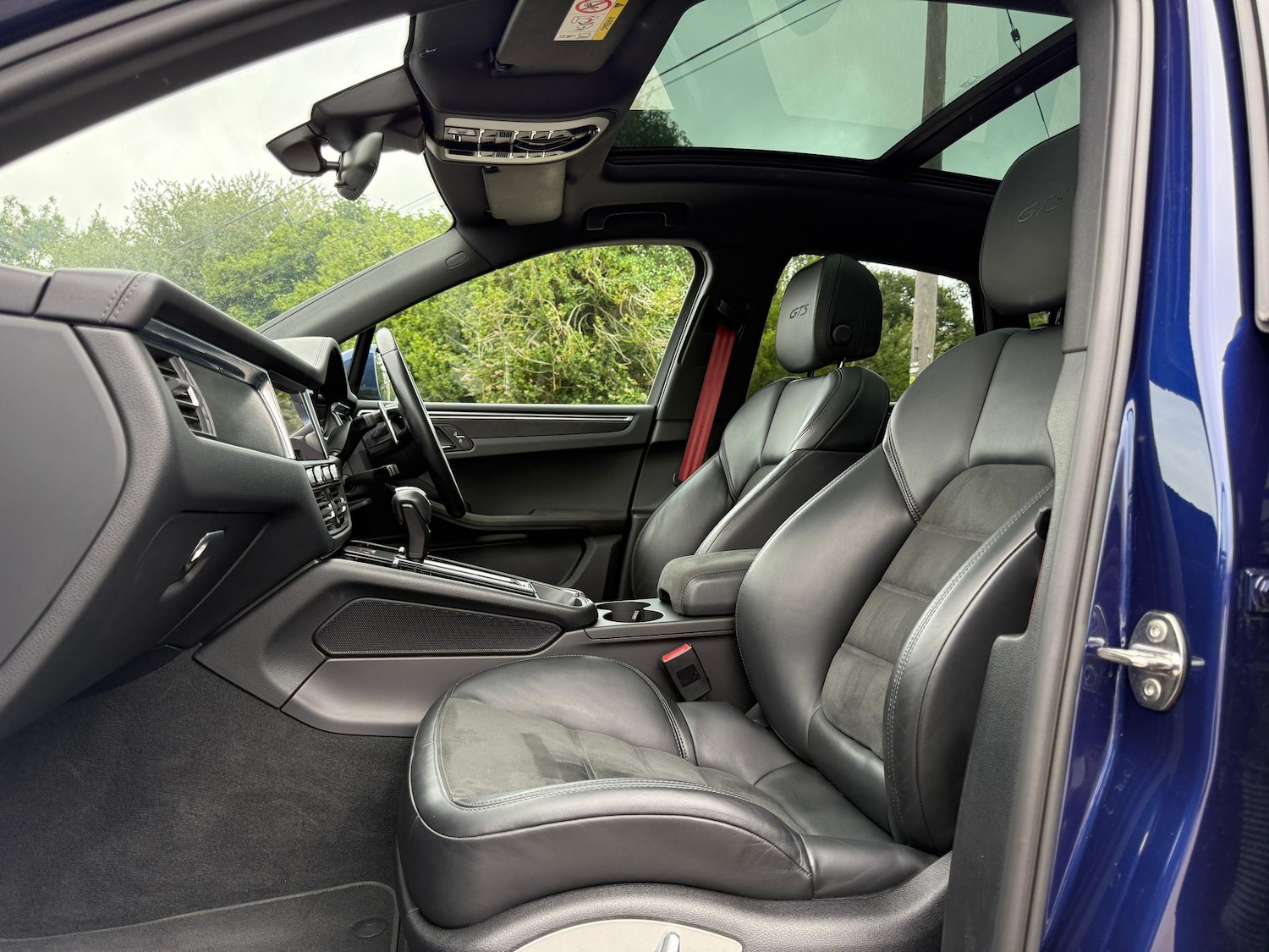 Vehicle 29
