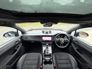 Used Porsche Macan 2021 for sale - 75279447: Photo