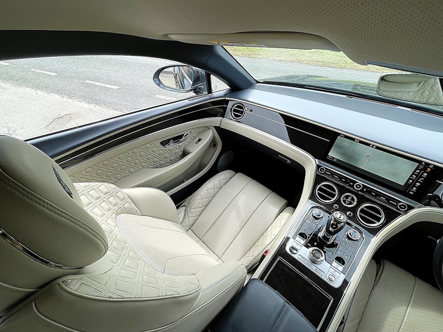 Used Bentley Continental 2020 for sale - 76388135: Photo 32