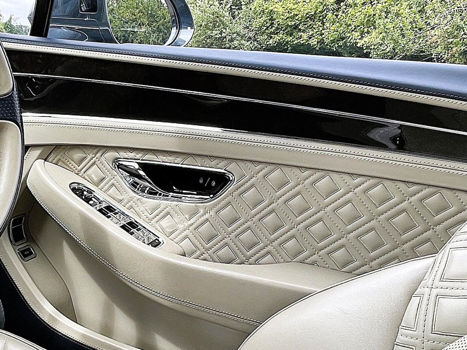 Used Bentley Continental 2020 for sale - 76388135: Photo 8