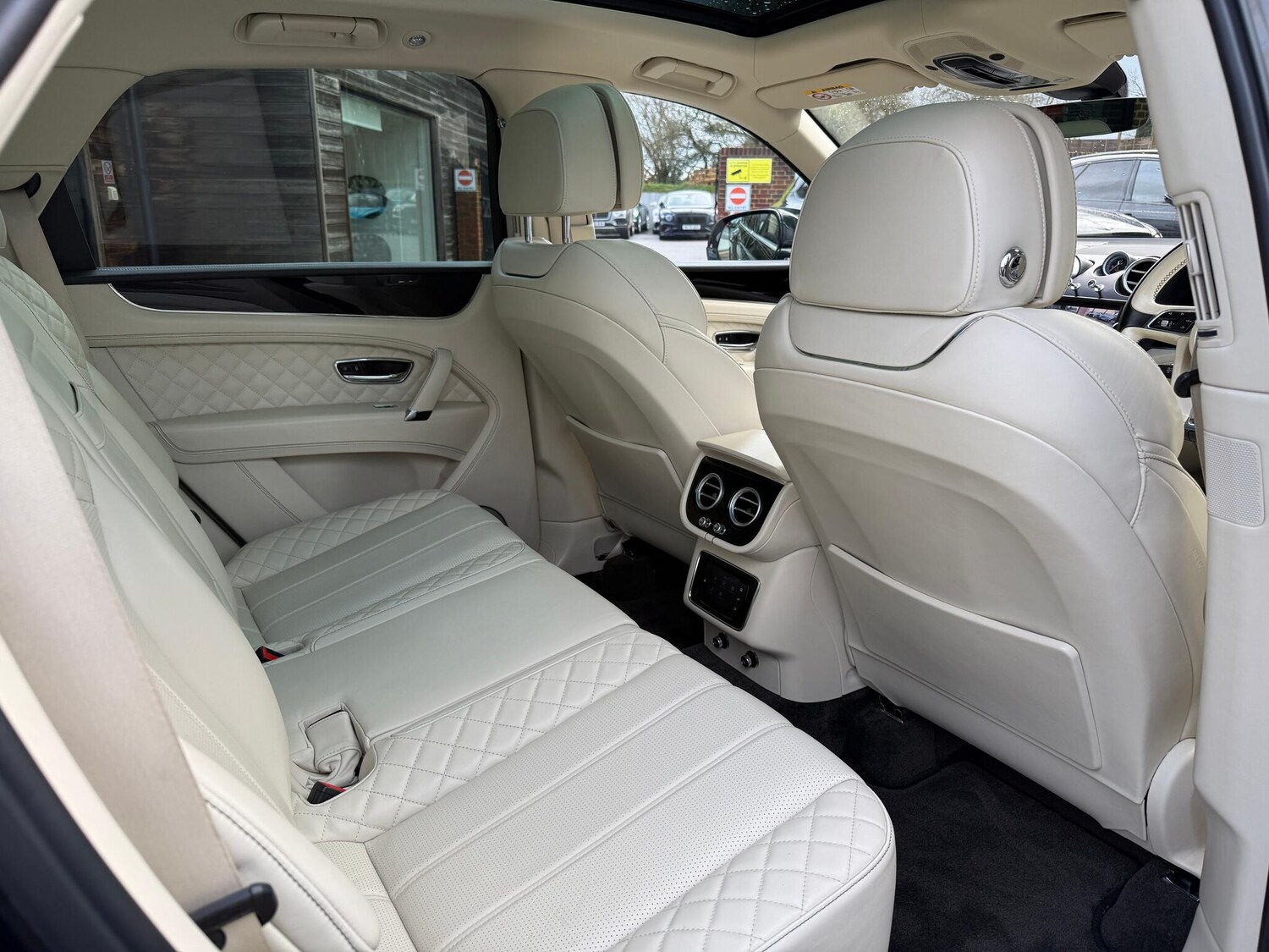 Used Bentley Bentayga for sale - 77478566: Photo 10