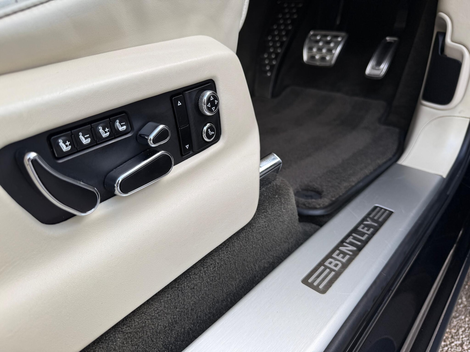 Used Bentley Bentayga for sale - 77478566: Photo 5