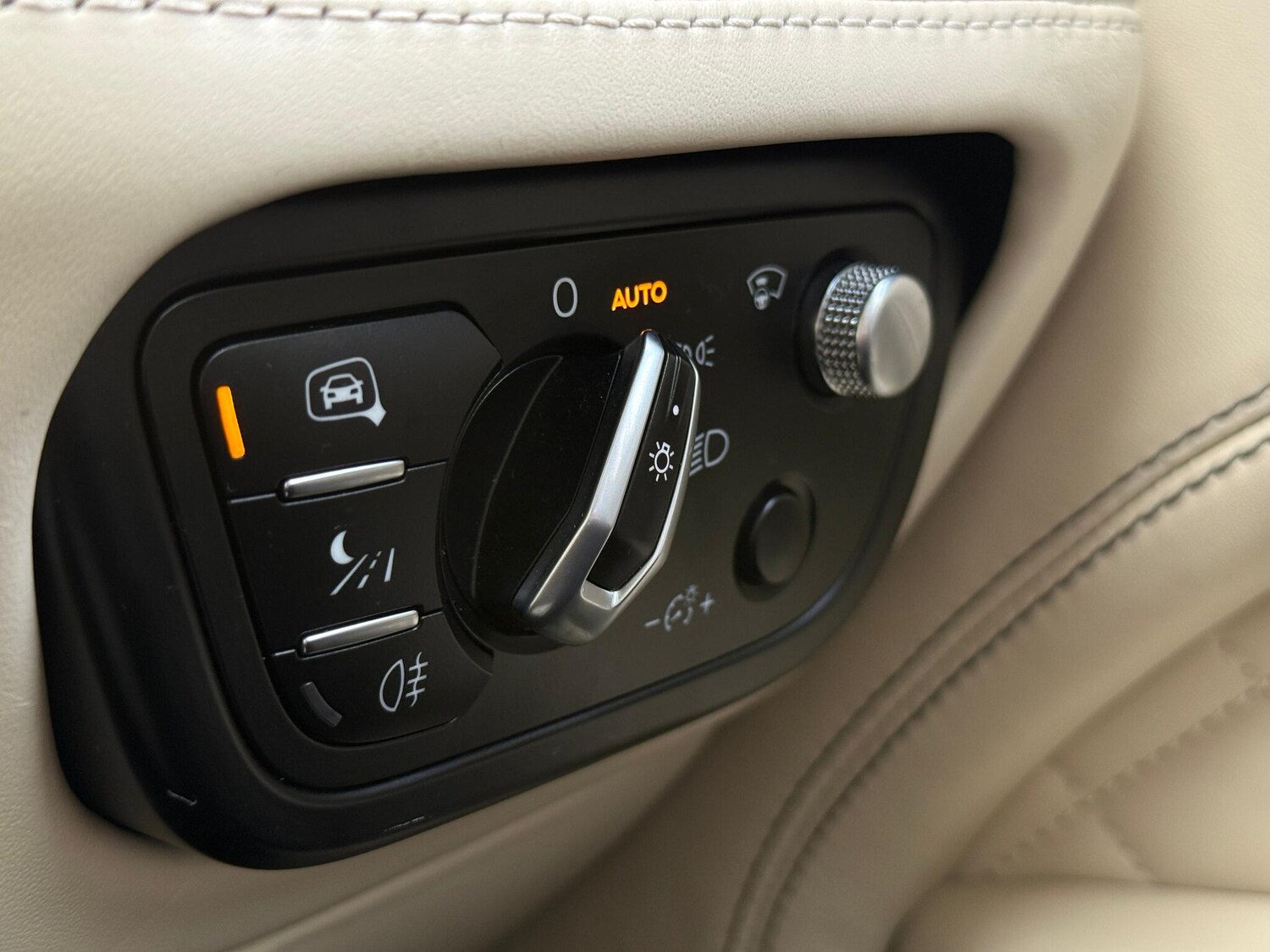 Used Bentley Bentayga for sale - 77478566: Photo 70