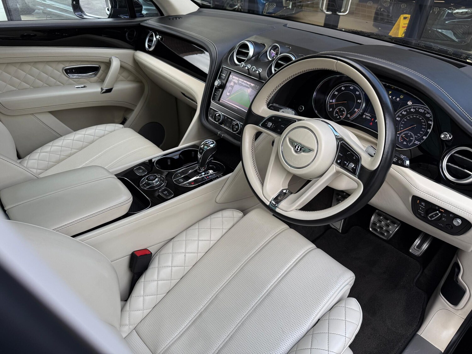 Used Bentley Bentayga for sale - 77478566: Photo 87