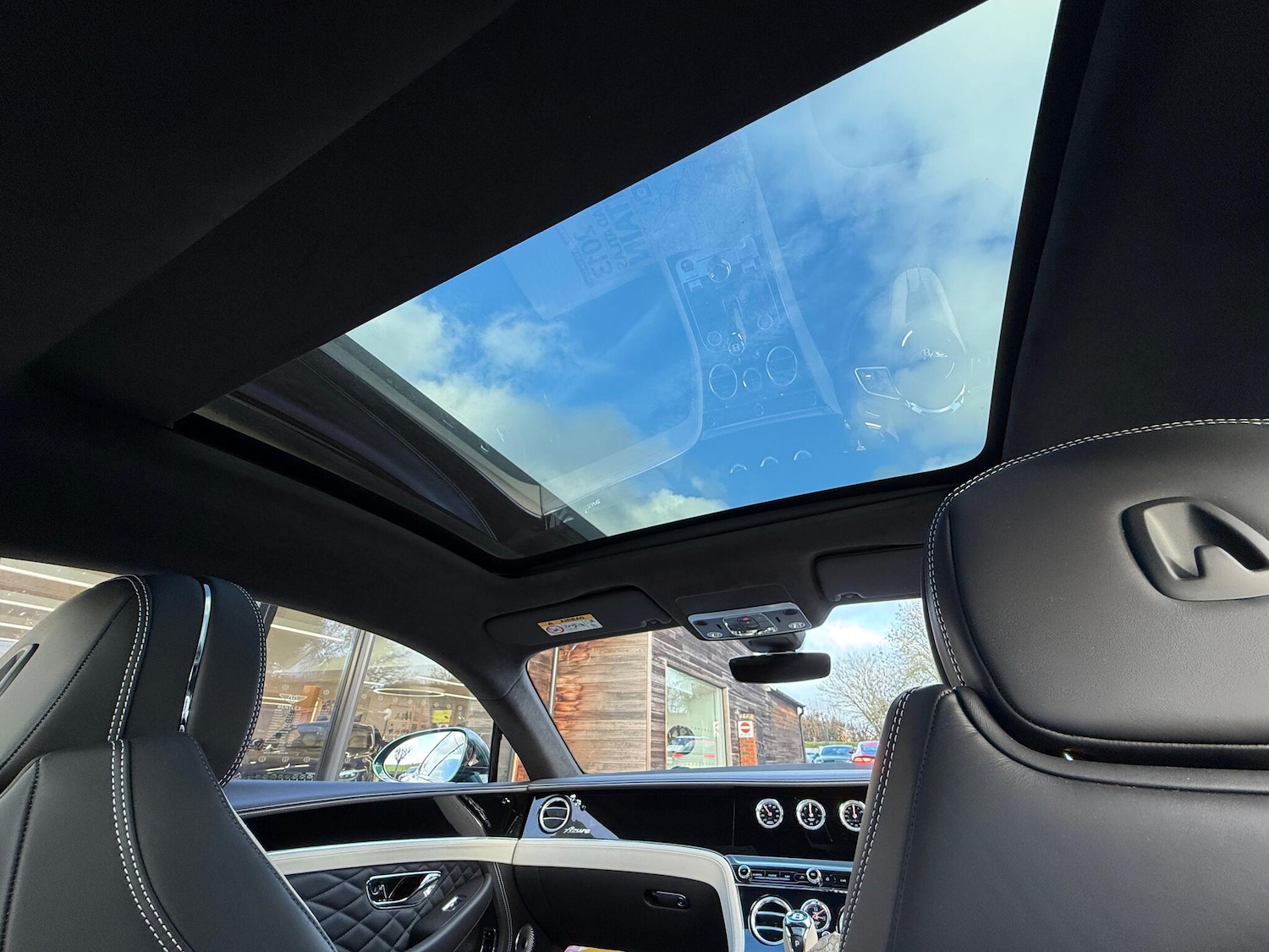 Used Bentley Continental 2024 for sale - 77238644: Photo 38